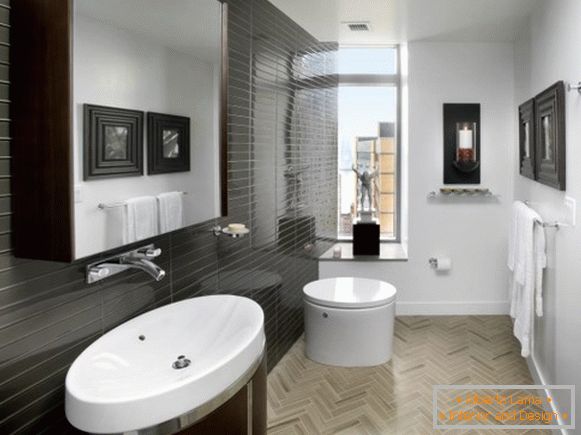 Moderná kúpeľňa s čiernymi dlaždicami
