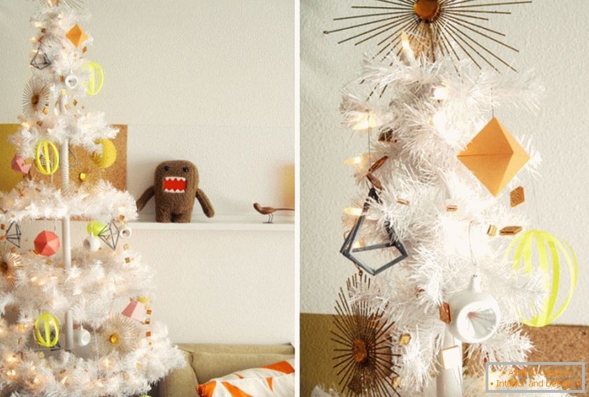 Vianočný stromček s papierovými hračky