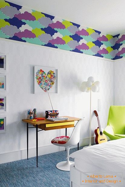 Vzduchová dekorácia detskej izby pre dievča