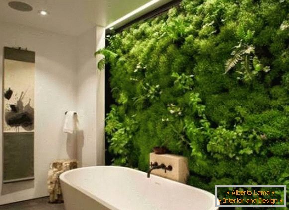 Zelená stena v dizajne kúpeľne