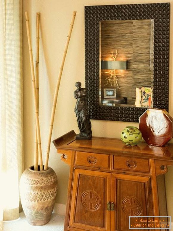 Vonkajšia váza s bambusom