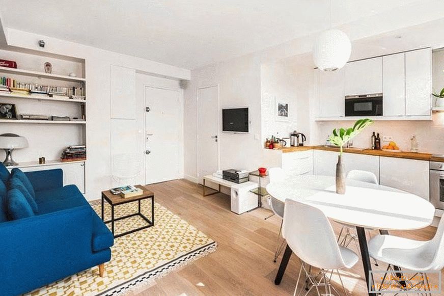 Kuchynský dizajn s obývacou izbou v jednej miestnosti
