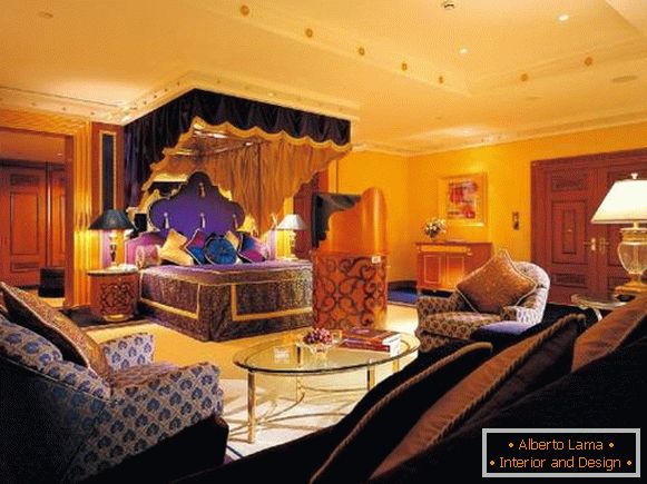 Luxusná spálňa v orientálnom štýle