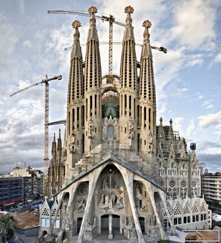 Chrám svätej rodiny (Barcelona, ​​Španielsko)