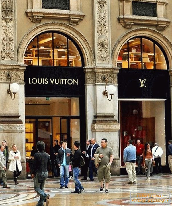 Obchod Louis Vuitton v Miláne