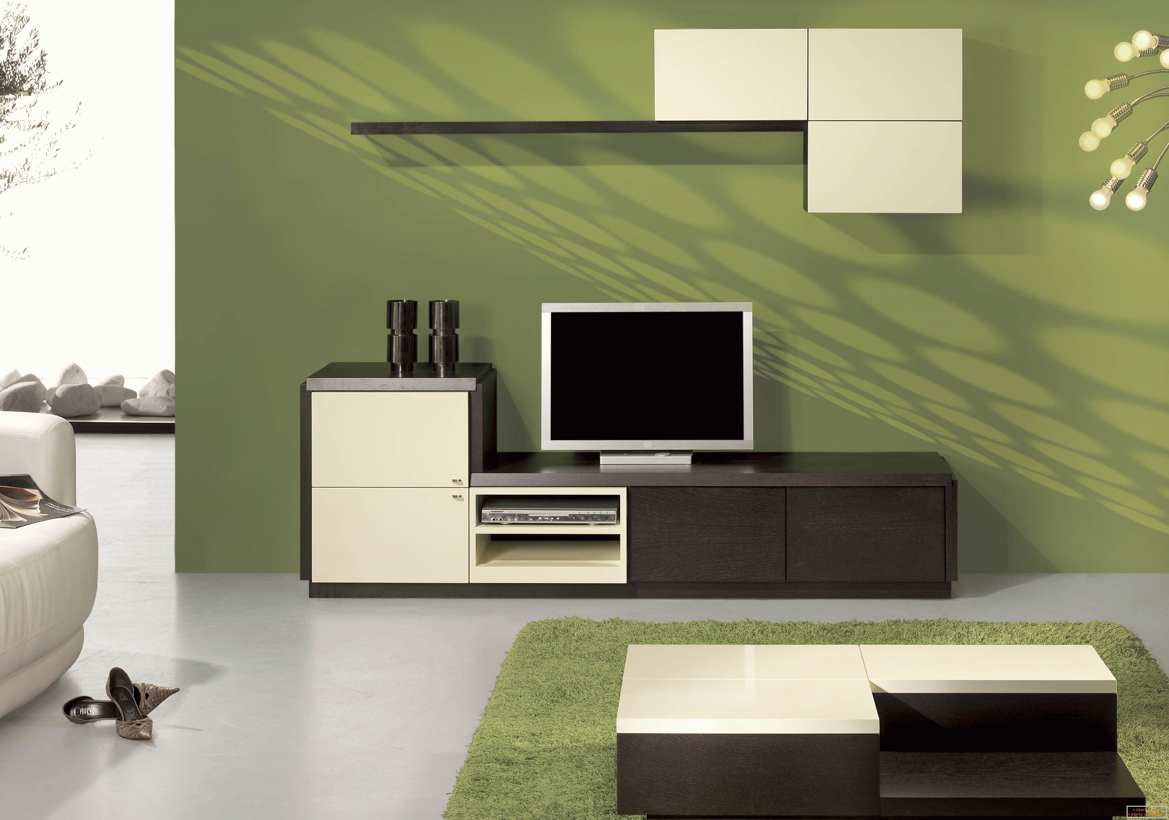 Olivová, biela a čokoláda v dizajne obývacej izby