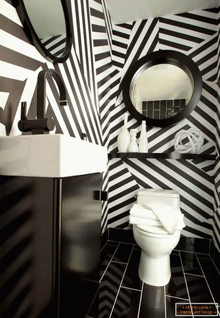 black-and-white-kúpeľroom-wall