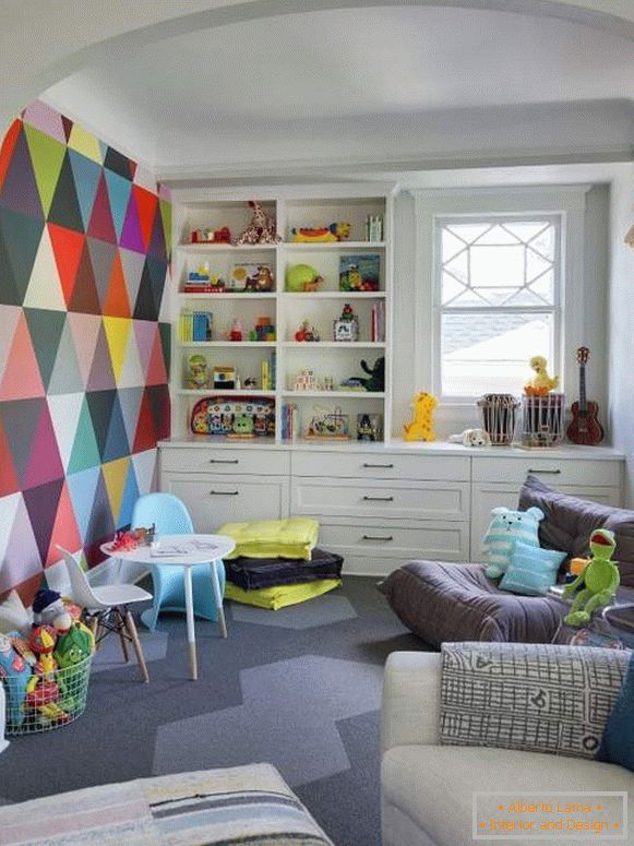 Farebný dizajn detskej izby v jasných farbách