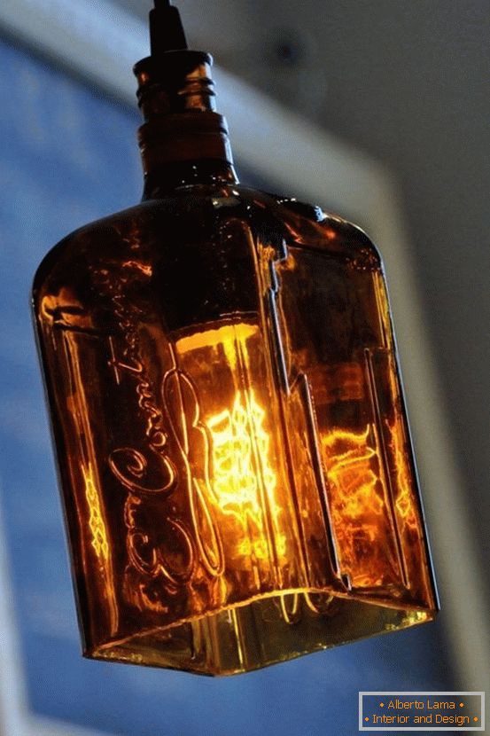 Svietidlo pre lampu z fľaše