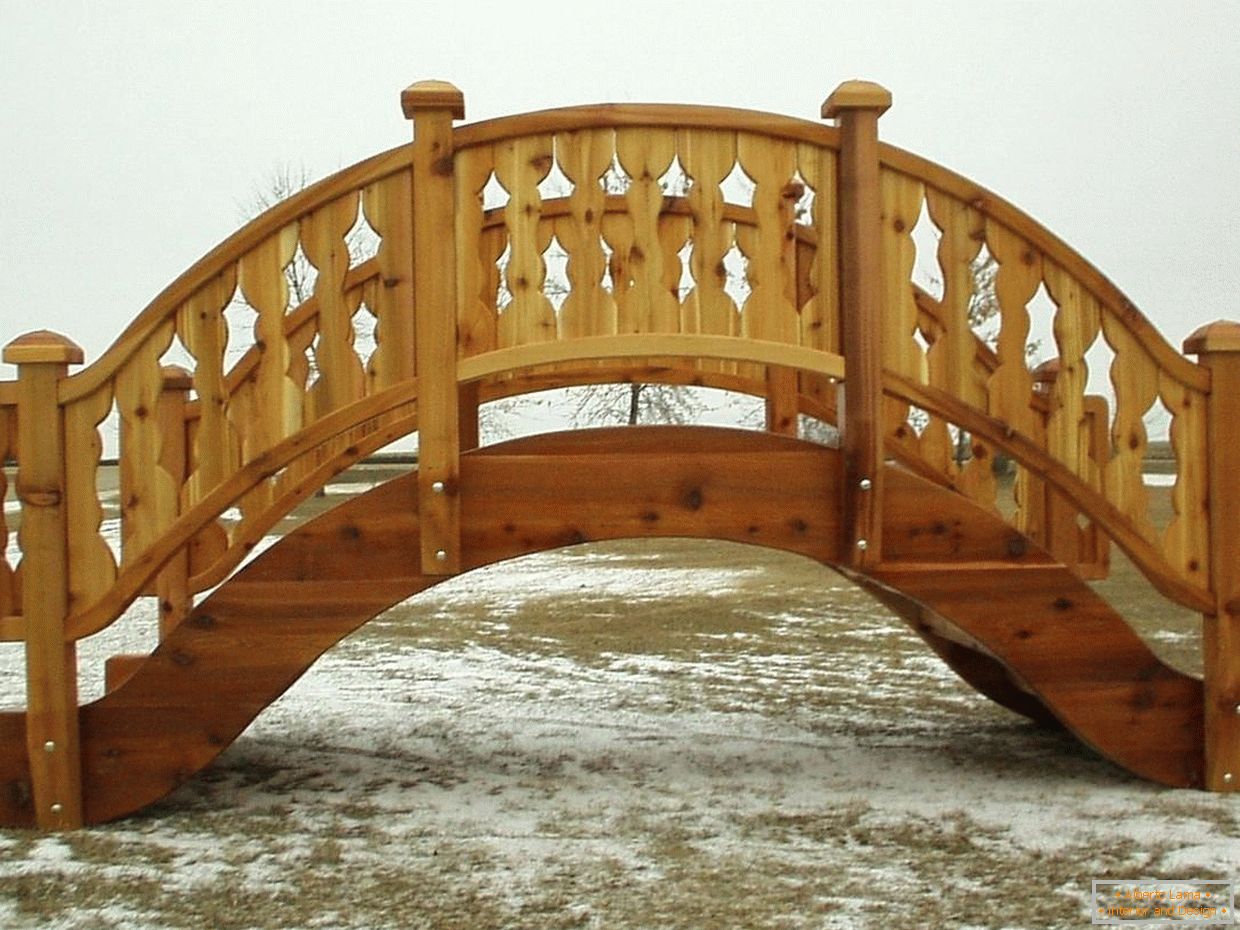 Drevený most s vlastnými rukami