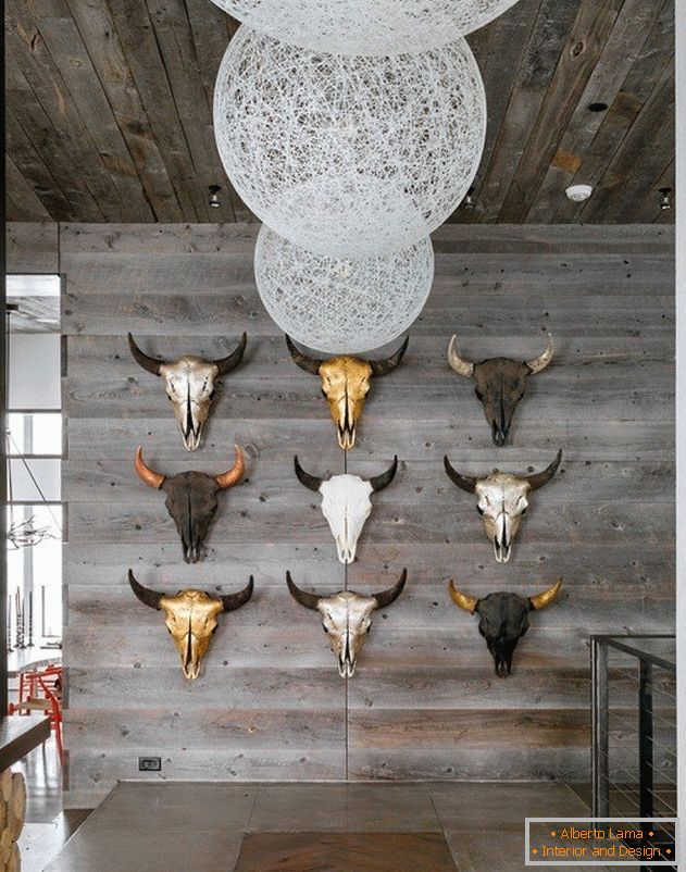 Nástenné dekorácie s hlavami býkov