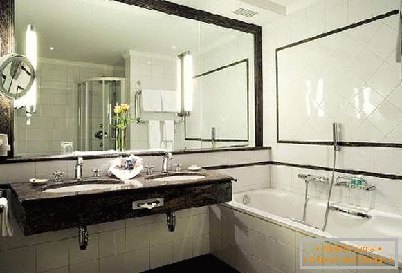 dizajn kúpeľne s veľkým zrkadlom, foto 38