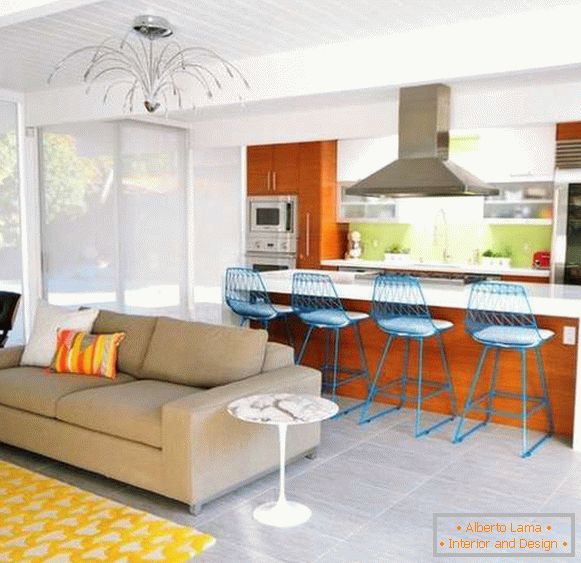 dizajn veľkej obývačky kuchyne, foto 2