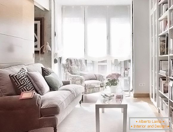 Návrh malej miestnosti: interiér malej svetlej obývacej izby