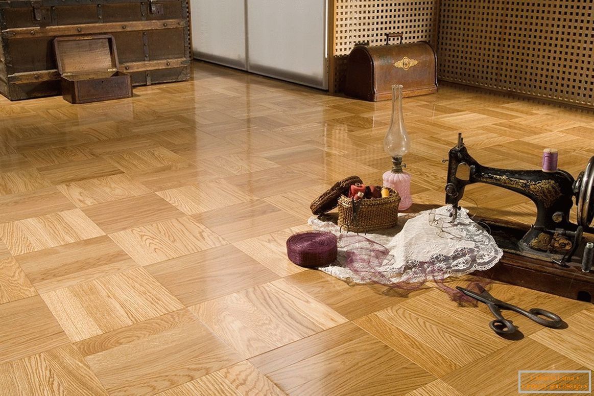 Šijací stroj na podlahe