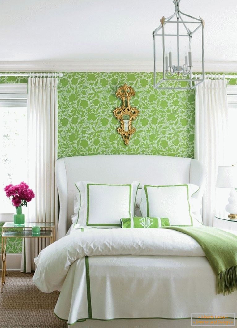 Príslušenstvo v spálni je zelené