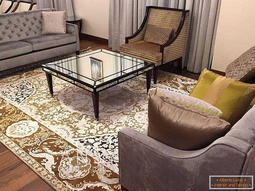 Dizajnový koberec v obývacej izbe