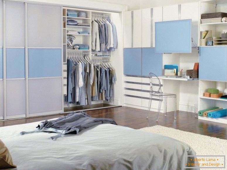 ci-Kalifornia-closets_blue prístupných-in-closet_s4x3-jpg-pretrhol-hgtvcom-1280-960