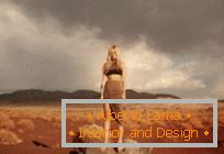 Fotografovanie v púšti s modelkou Hannah Kirkelie