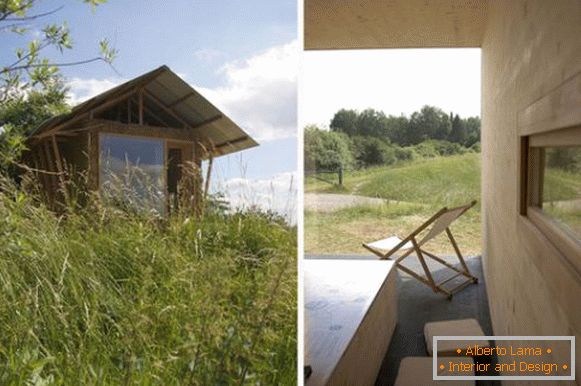 Vzhľad ekologicky šetrnej malej chaty vo Francúzsku