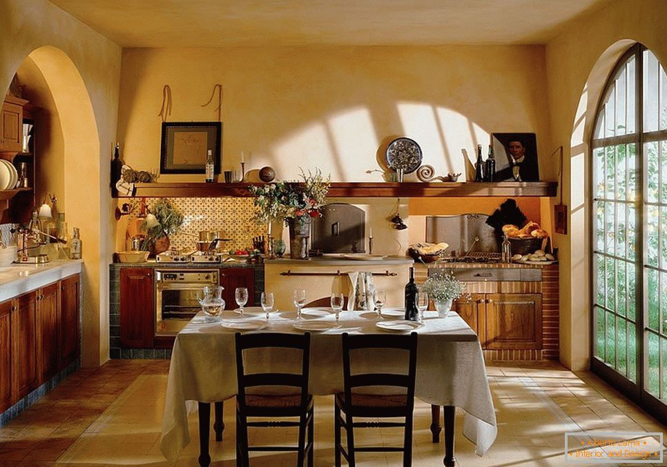 Kuchyňa-jedáleň s panoramatickým oknom