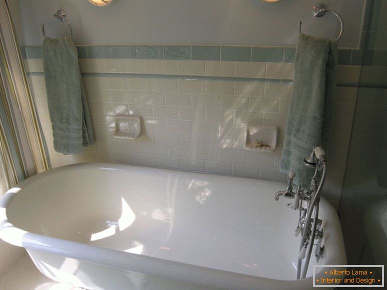 cute-kúpeľňa-tradičné-bielo-clawfoot-vaňa-in-drobných kúpeľne-design-nápady-obrazy-of-fresh-on-interiér-2017-kúpeľňa-podlahové dlaždice-nápady-tradičným