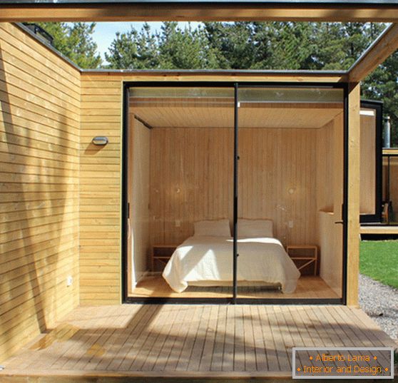 Spálňa v drevenom modulárnom dome