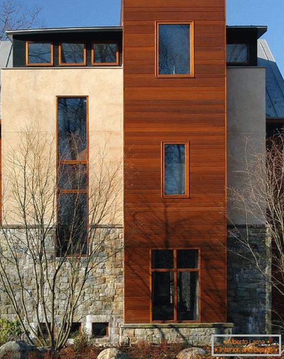 Drevené okná - fotka fasády súkromného domu