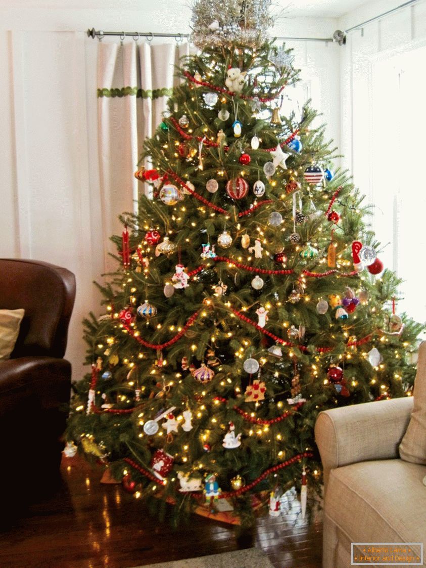 Plastové hračky na vianočný stromček - bezpečné a krásne