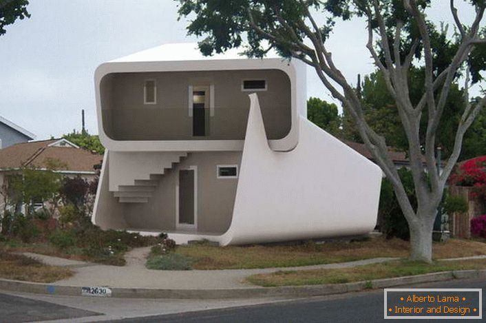 Neobvyklý dizajn dvojpodlažného modulárneho domu priťahuje oko. Konštrukcia domu je vhodná na celoročné bývanie. 
