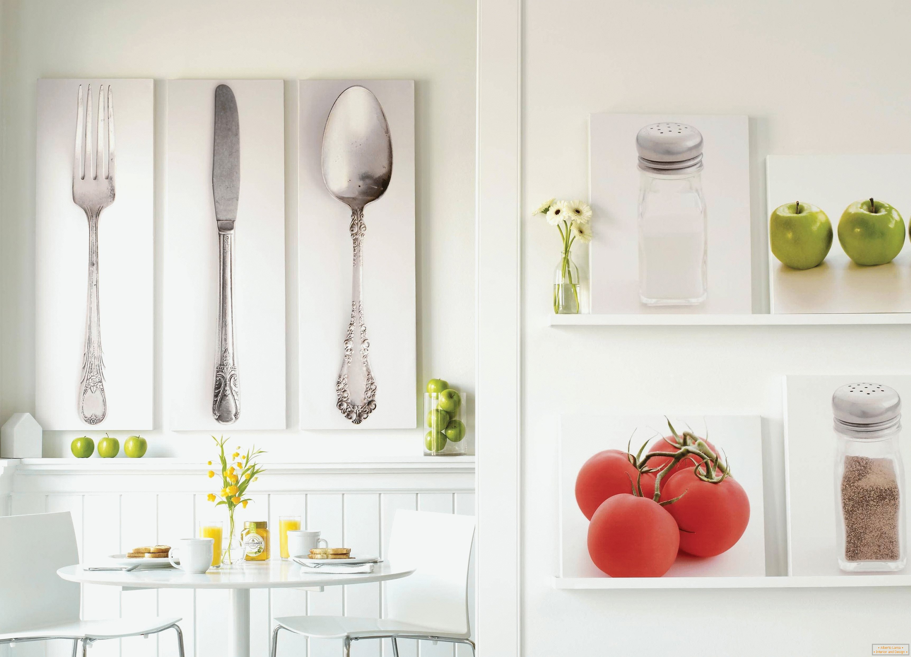 Triptych na kuchynskej stene