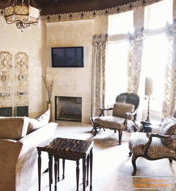 Elegantné lemovanie tapiet v obývacej izbe