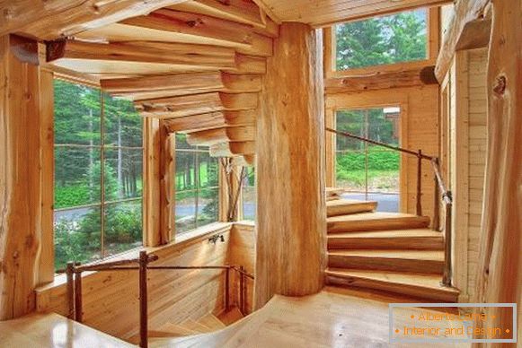 Návrh dreveného schodiska v drevenom dome