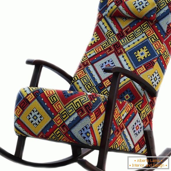 Hojdacia kreslá v interiéri - 115 fotiek noviniek