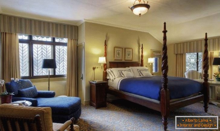 Spálňa v hoteli Ahwahnee