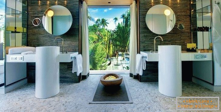 Design v kúpeľni hotela Brando