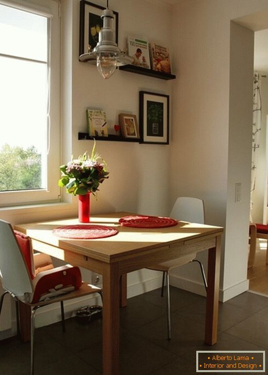 moderný dizajn kuchyne v kombinácii s obývacou izbou