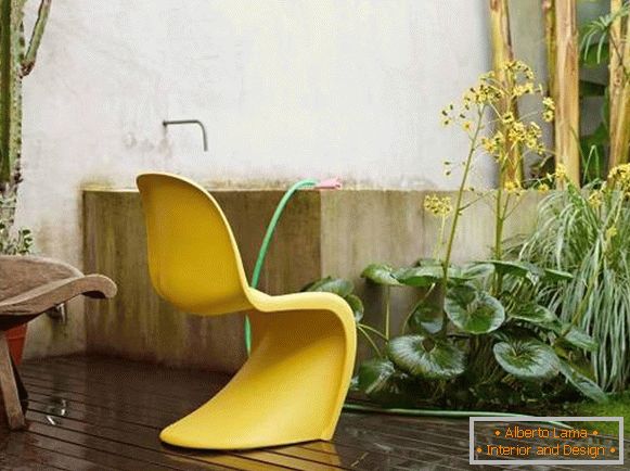 Žltá pantónová stolička