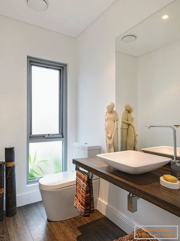 Kúpeľňa v orientálnom štýle s minimalizmom