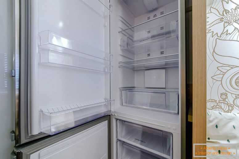 Moderná chladnička в дизайне кухни