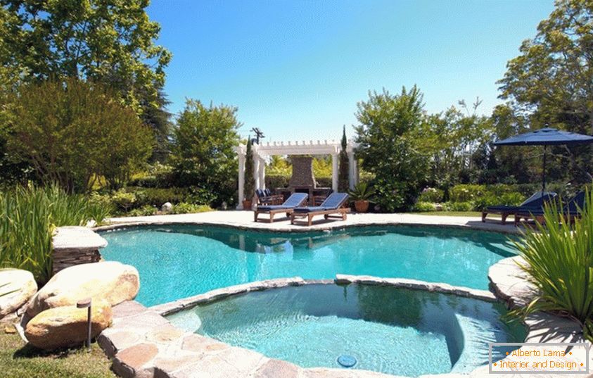 Luxusný bazén v novom dome Channing Tatum