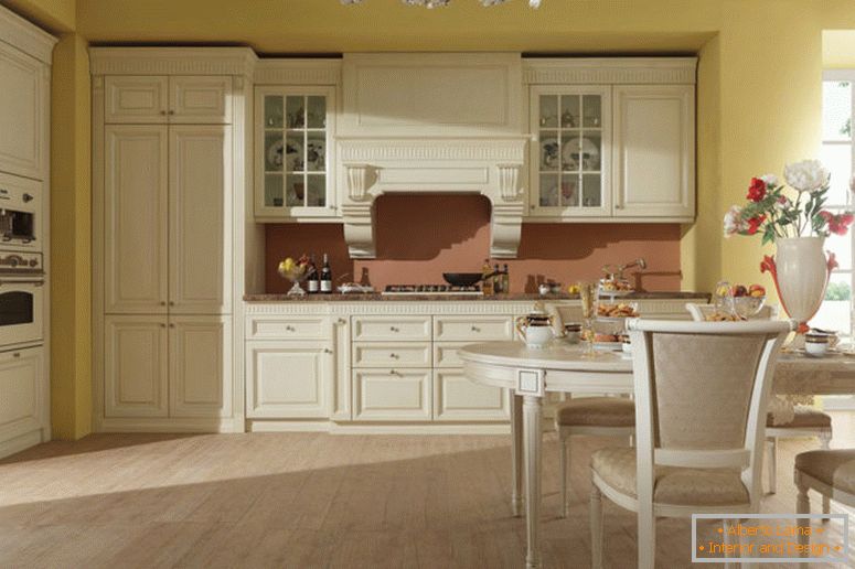 Interiér-kuchyne-in-klasické-style-funkcií-photo2