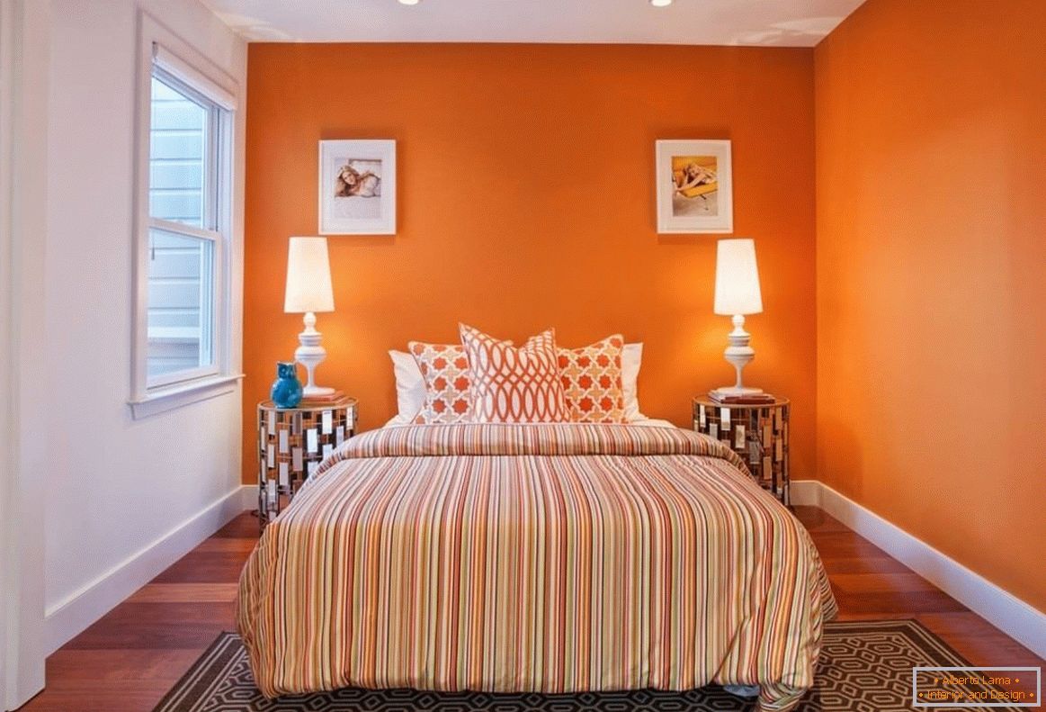 Oranžová farba v spálni