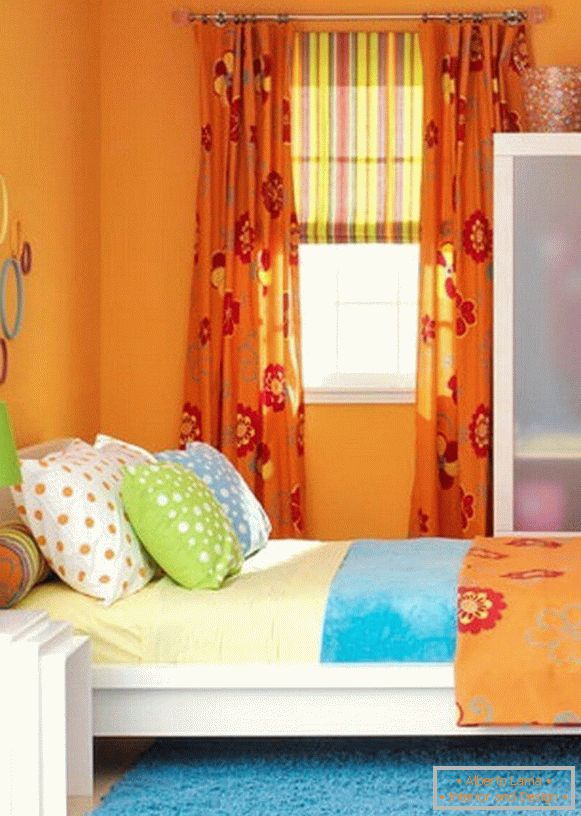 Oranžová farba v interiéri detskej izby