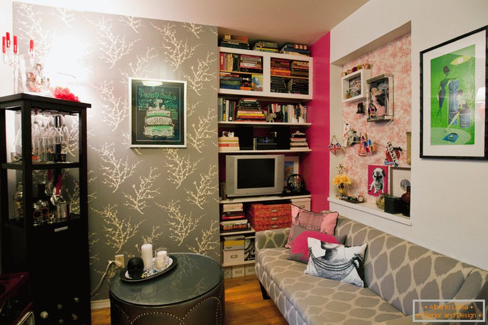 Obývacia izba malého štúdio-bytu
