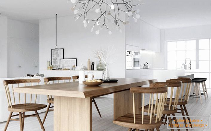 Štýlová jedáleň v štýle škandinávskeho minimalizmu.