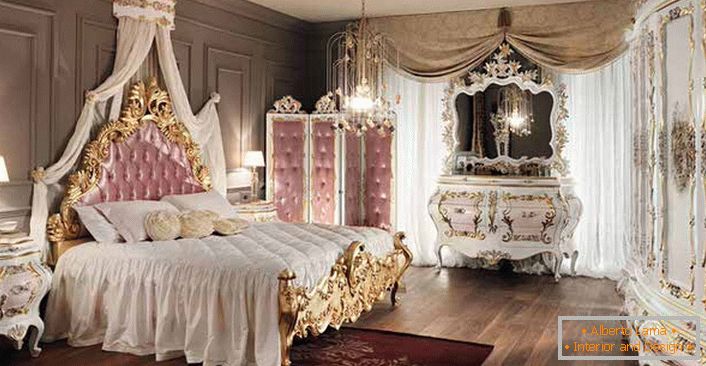 Spálne v barokovom štýle pre skutočnú dámu. Ružové detaily v dizajne robia interiér skutočne