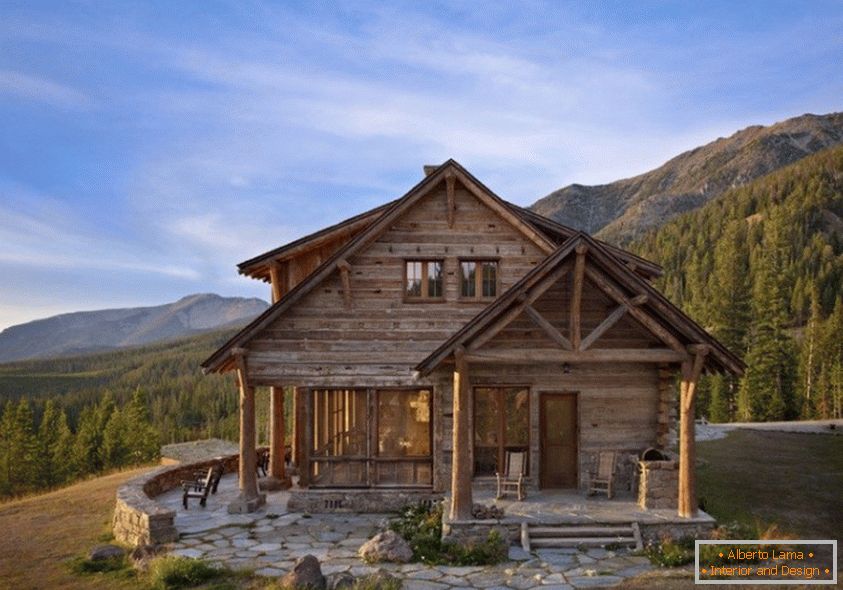 Luxusný drevený dom v horách