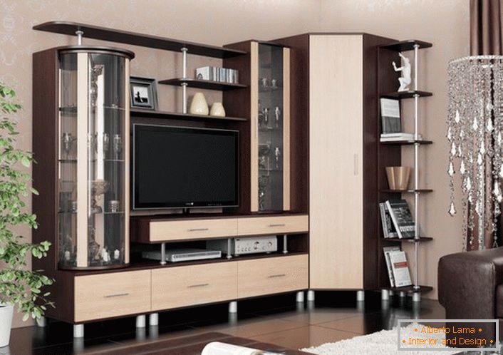 Použitie rohových modulov v malých obývačkách umožňuje zvýšiť užitočnú plochu.