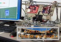 Prototypová 3D tlačiareň pre potlač potravín